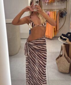 Alternative view of Tiger pareo